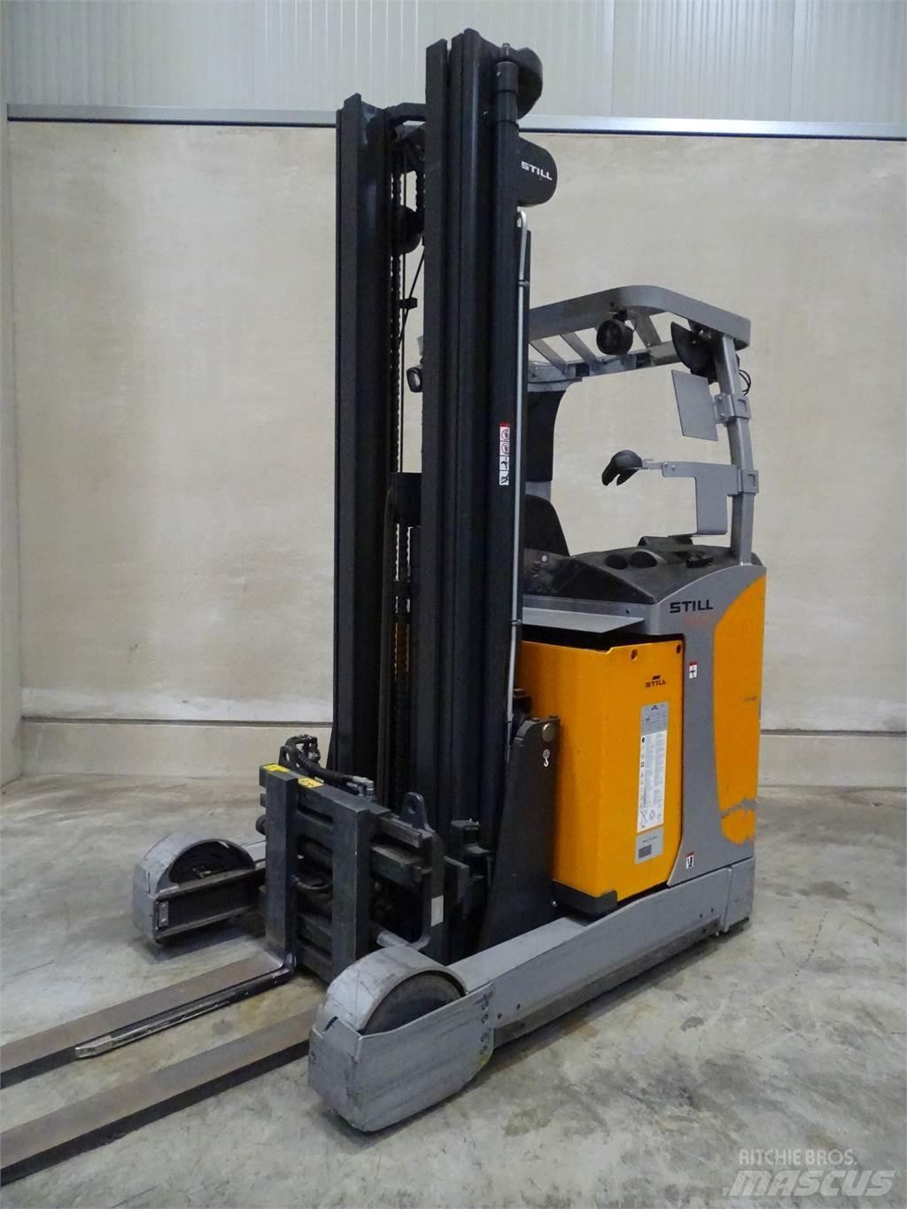 Still FM-X20 Reach truck - depo içi istif araçları
