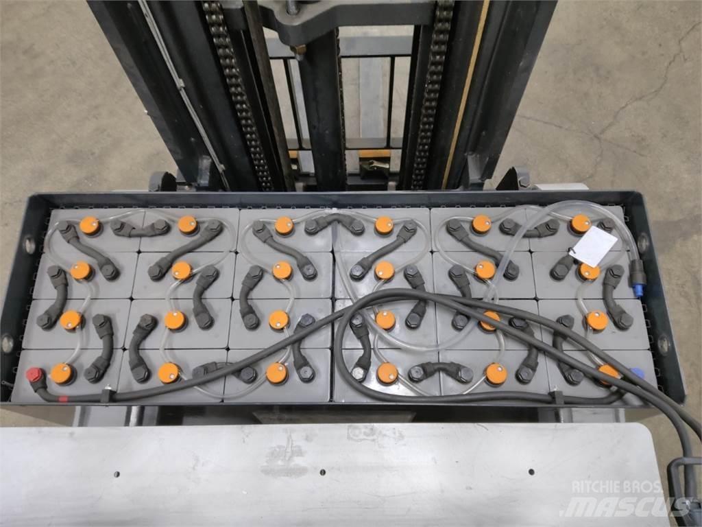Still FM-X20EW Reach truck - depo içi istif araçları