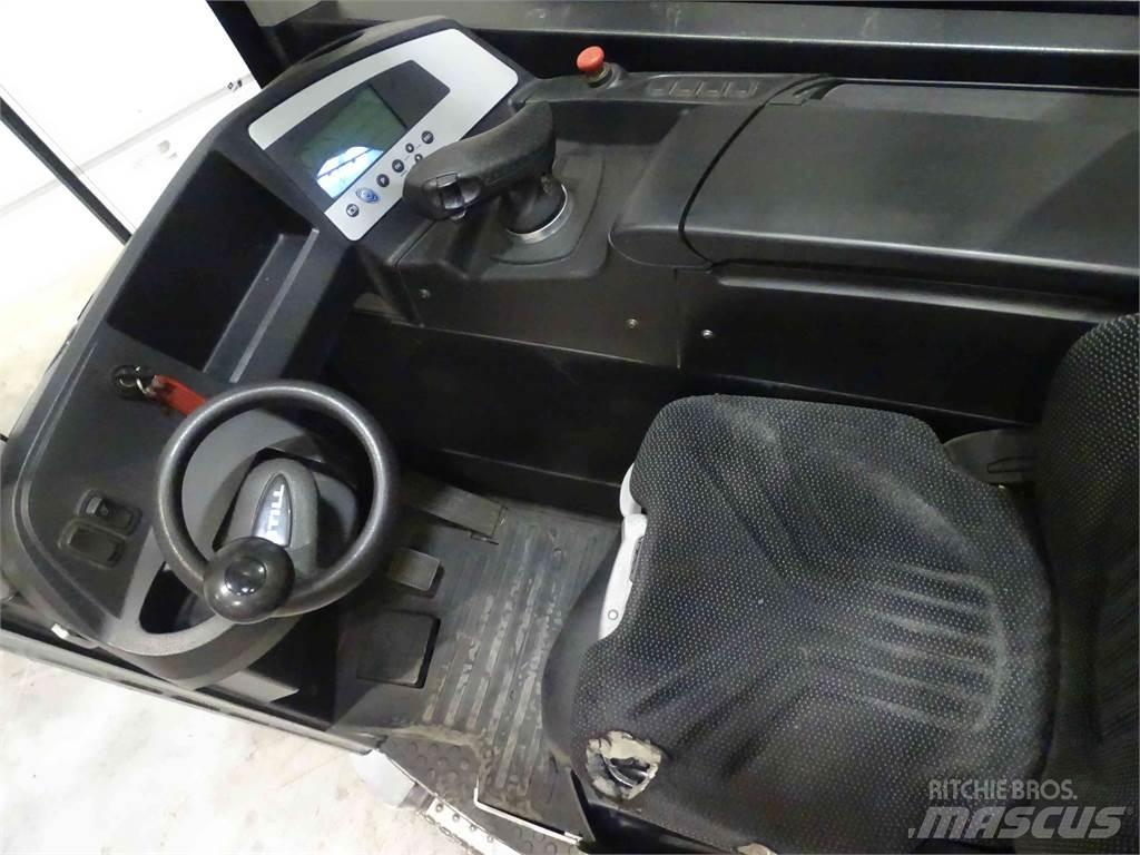Still FM-X20SE Reach truck - depo içi istif araçları