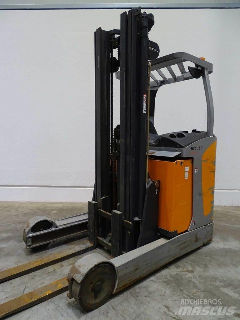 Still FM-X25 Reach truck - depo içi istif araçları