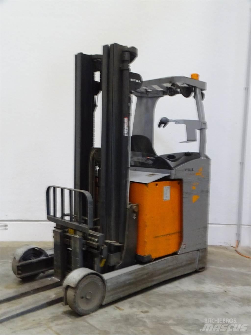 Still FM-X25 Reach truck - depo içi istif araçları