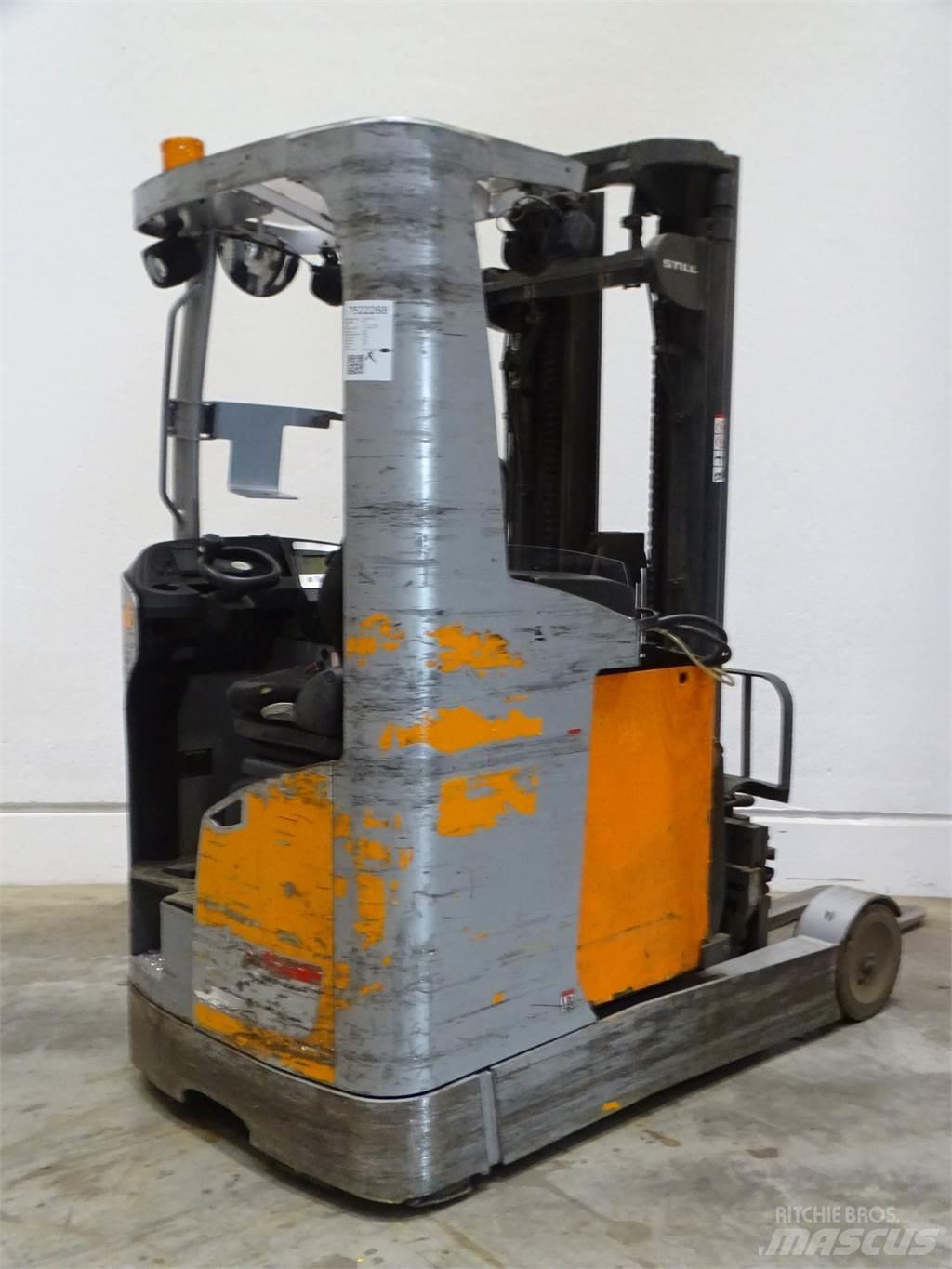 Still FM-X25 Reach truck - depo içi istif araçları