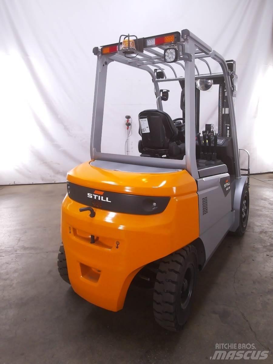 Still RCE35 Elektrikli forkliftler