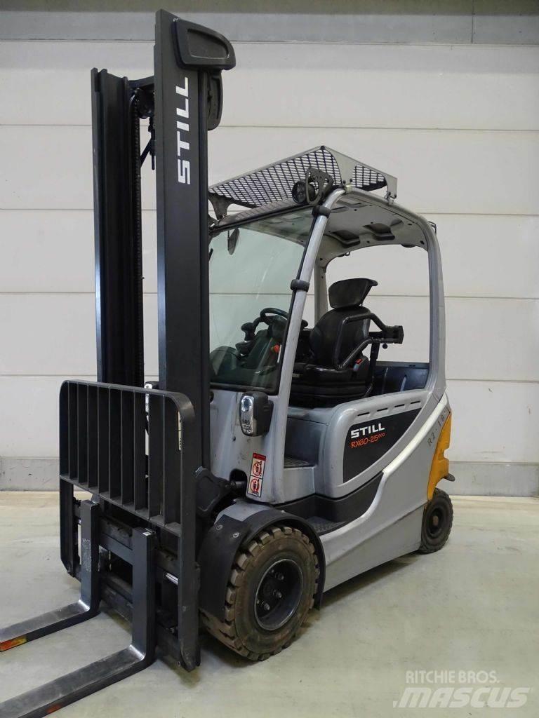 Still RX60-25 Elektrikli forkliftler