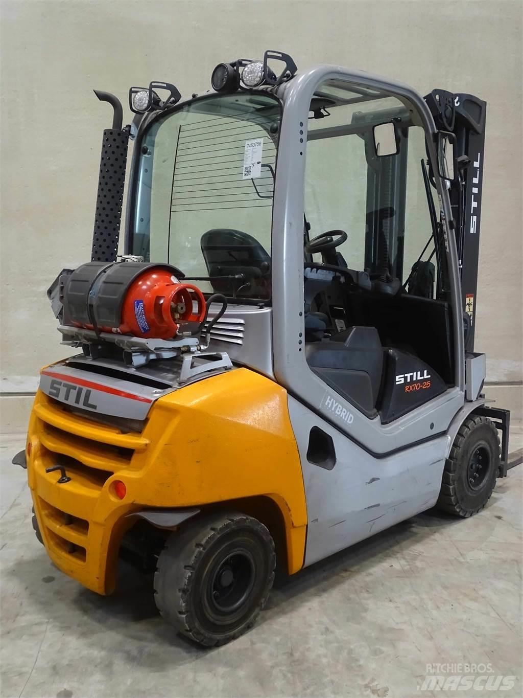 Still RX70-25T LPG'li forkliftler