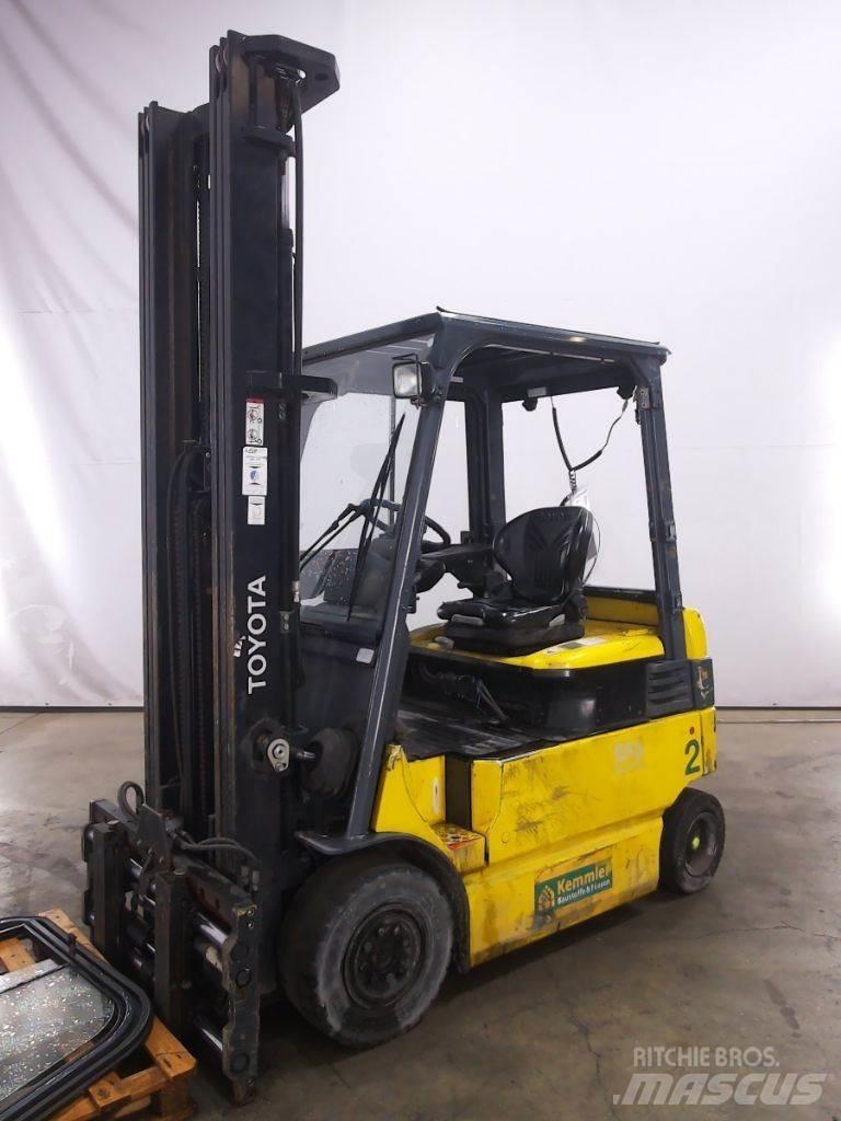 Toyota 7FBMF25 Elektrikli forkliftler