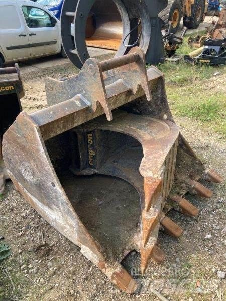 JCB 245XR Paletli ekskavatörler