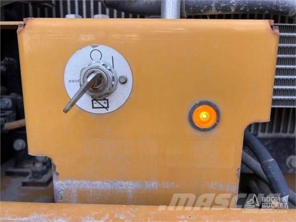 CAT 320 Paletli ekskavatörler