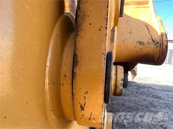 CAT 320 Paletli ekskavatörler