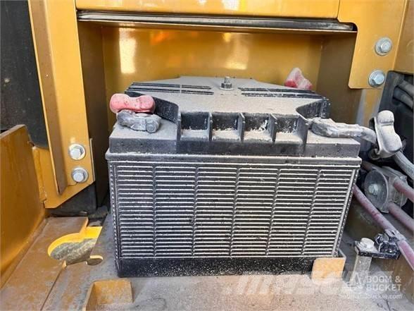 CAT 320 Paletli ekskavatörler