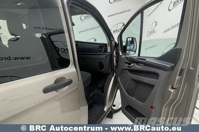 Ford Transit Custom Minibüsler