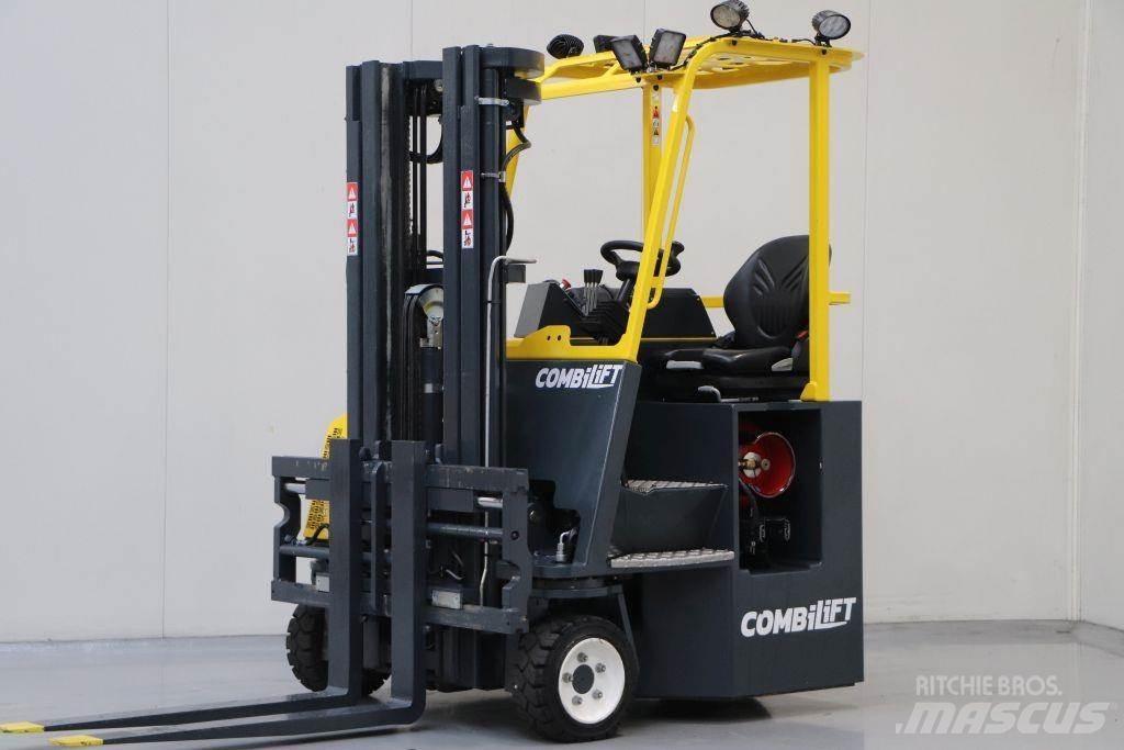 Combilift CB3000 Sideloader - dört yönlü forkliftler
