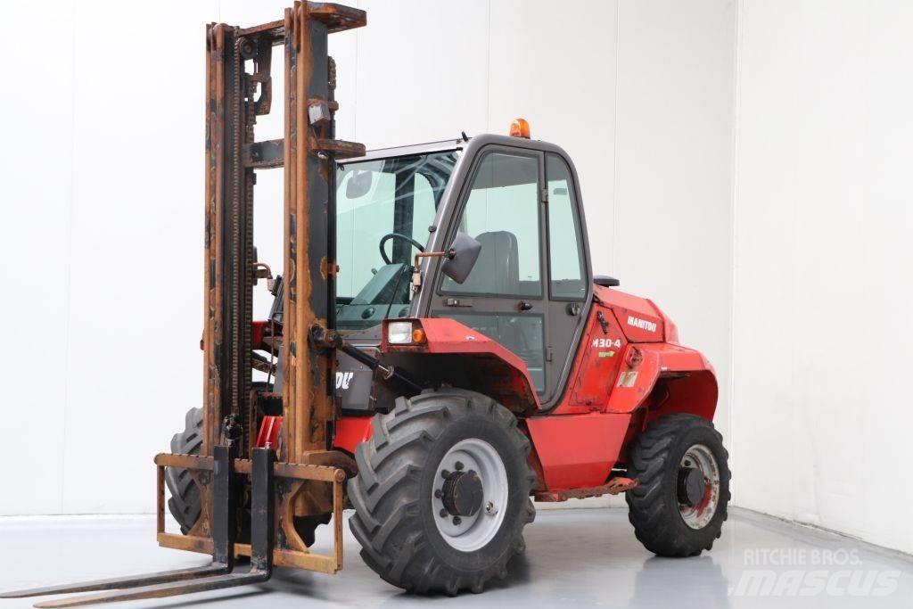 Manitou M30-4 Arazi tipi forklift