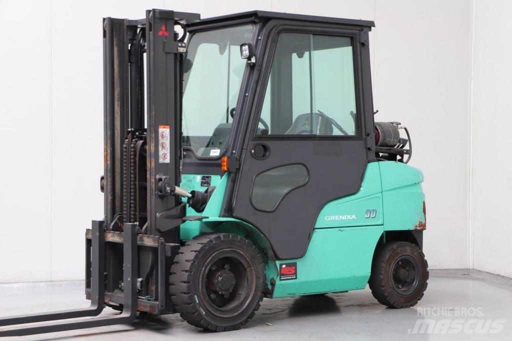 Mitsubishi FG30NT LPG'li forkliftler