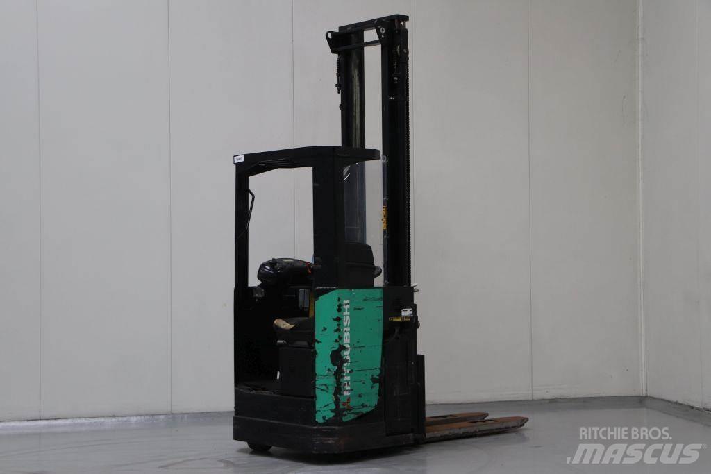 Mitsubishi SBS15NI Akülü depo ekipmanları