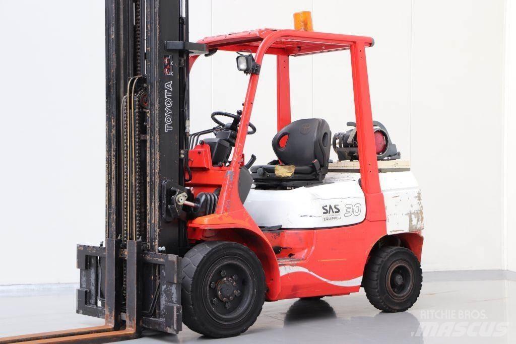 Toyota 02-7FGF30 LPG'li forkliftler