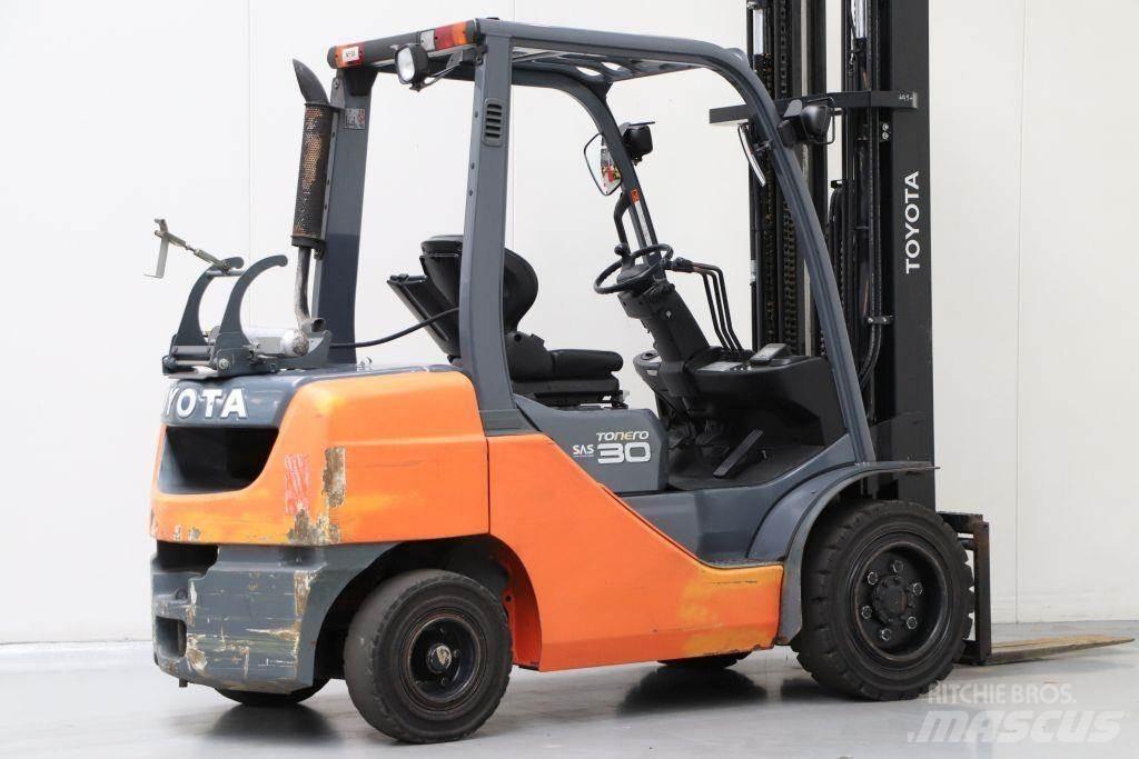 Toyota 02-8FGF30 LPG'li forkliftler