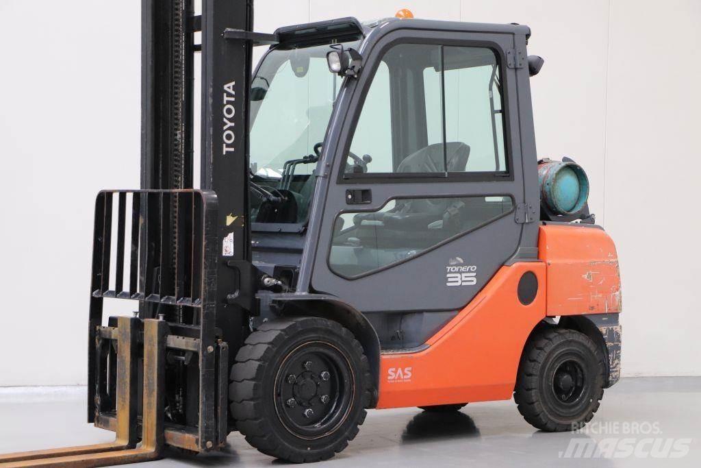 Toyota 02-8FGJF35 LPG'li forkliftler