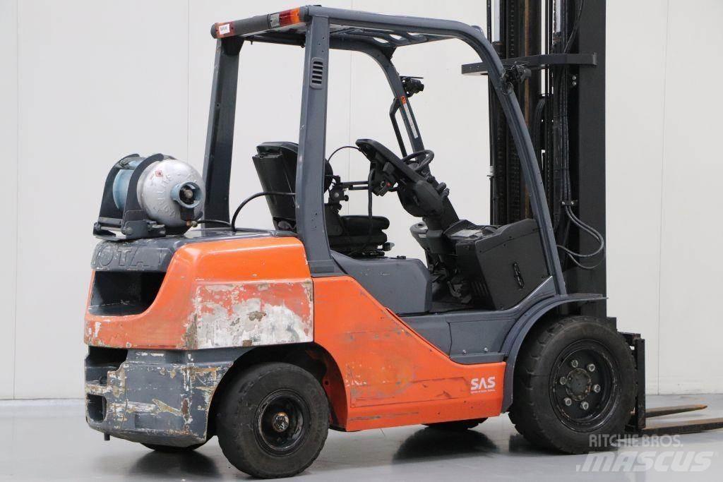 Toyota 02-8FGJF35 LPG'li forkliftler