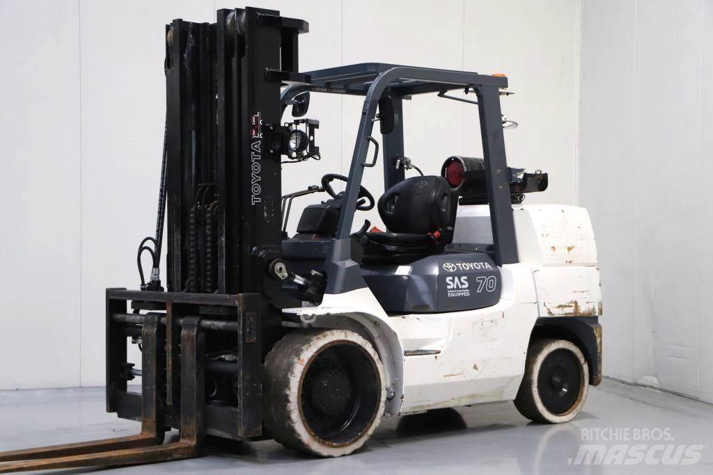 Toyota 7FGCU70 LPG'li forkliftler