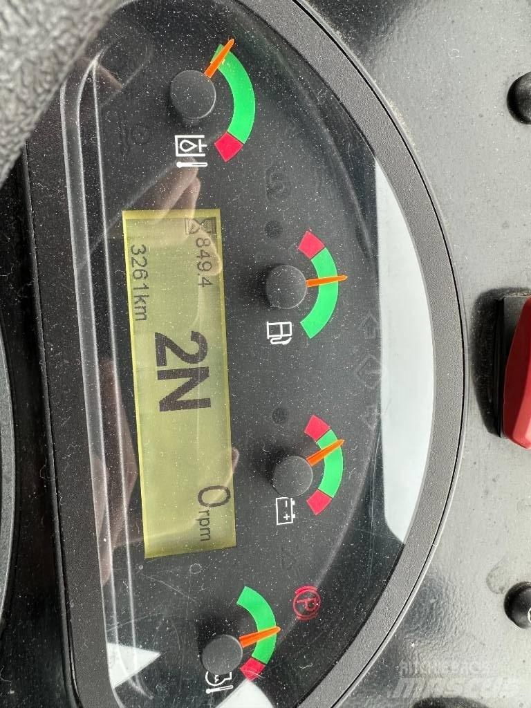 CAT 906 Tekerlekli yükleyiciler