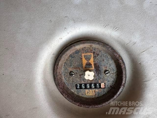 CAT 325 LN Kabin