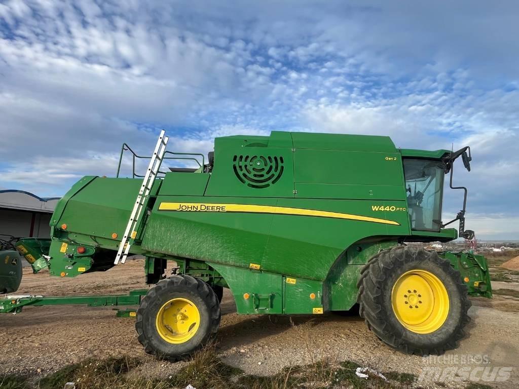 John Deere W 440 PTC Biçerdöverler