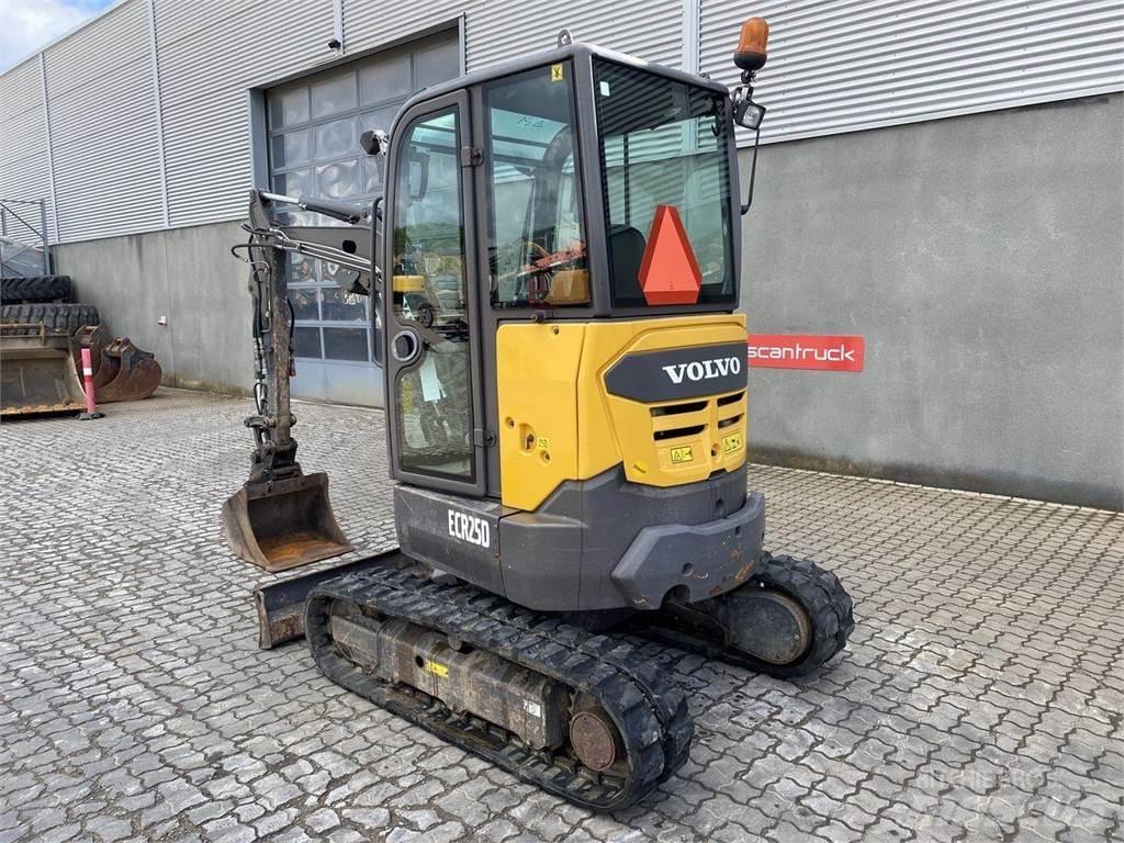Volvo ECR25 Lastik tekerli ekskavatörler