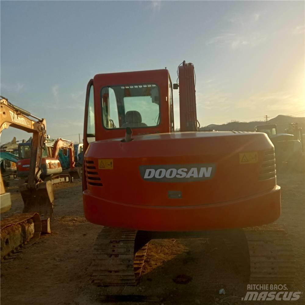 Doosan DH 70 Paletli ekskavatörler