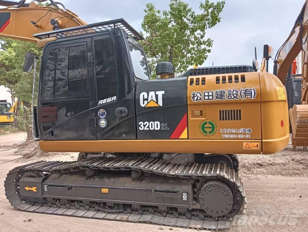 CAT 320 D L Paletli ekskavatörler