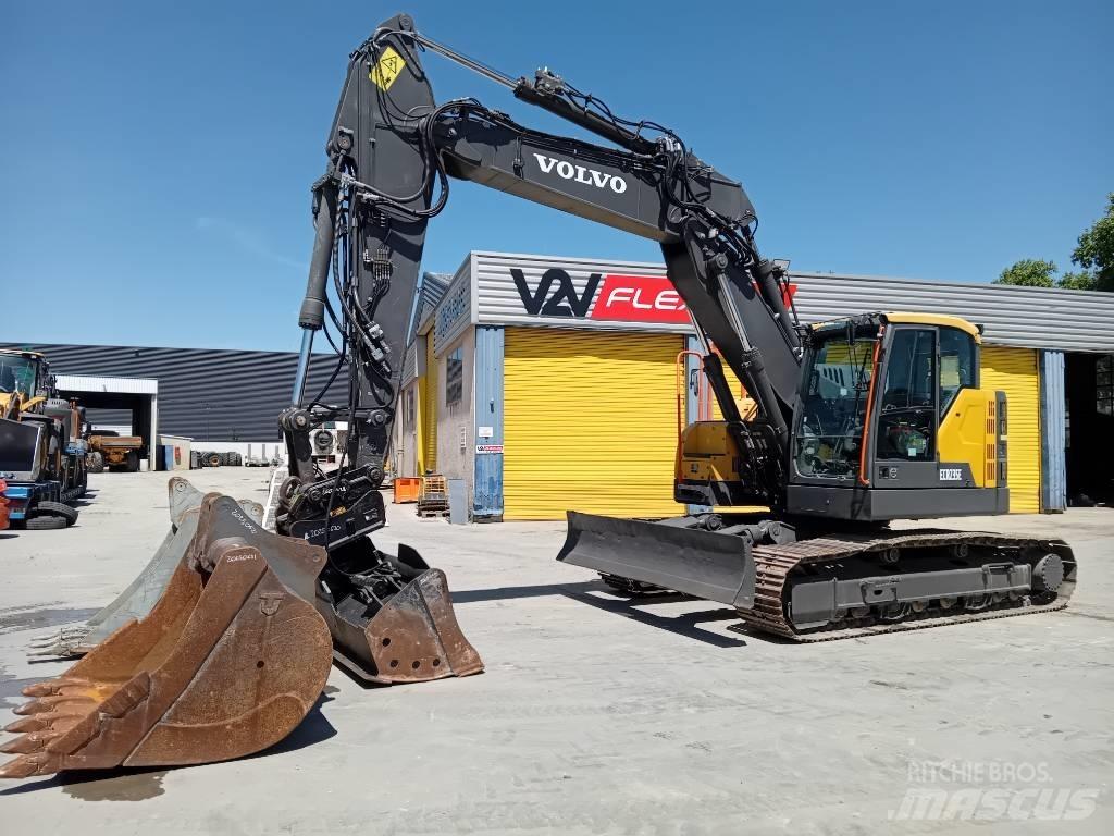 Volvo ECR 235 E Paletli ekskavatörler