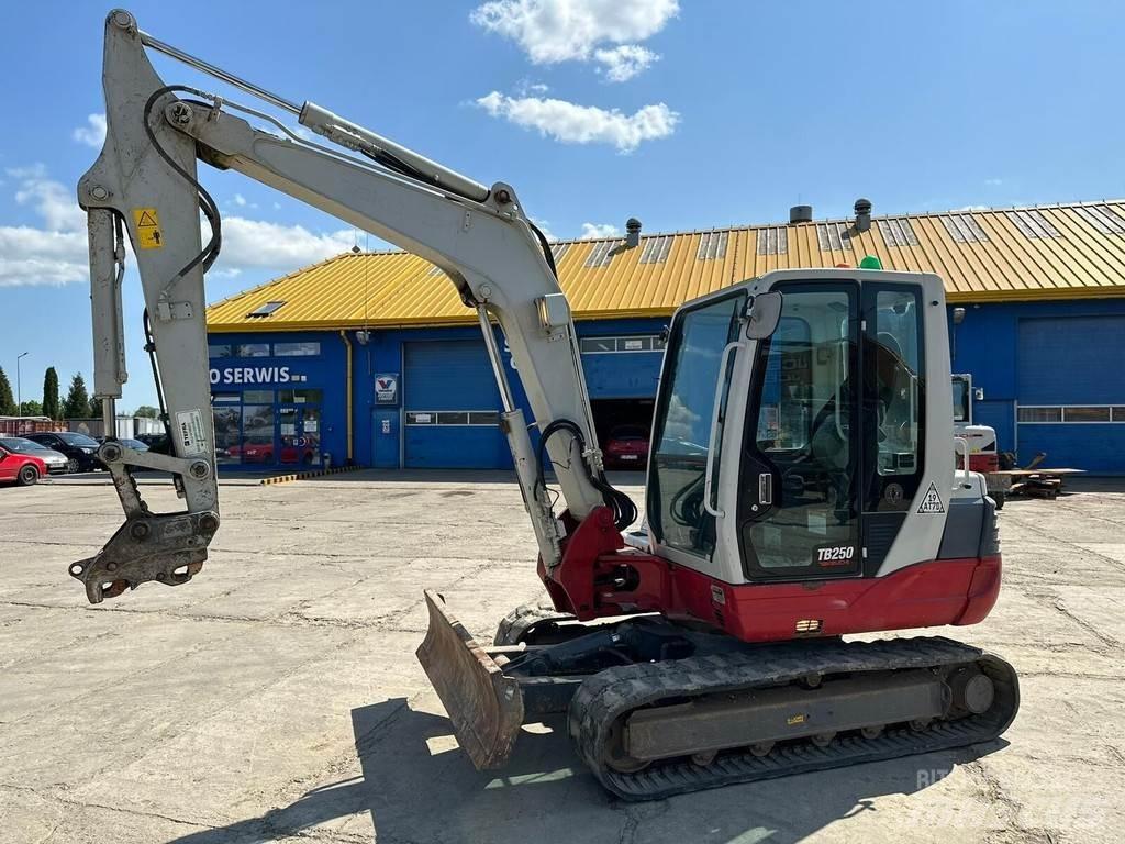 Takeuchi TB250 Mini ekskavatörler, 7 tona dek