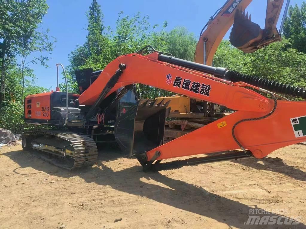 Hitachi ZX200 Paletli ekskavatörler