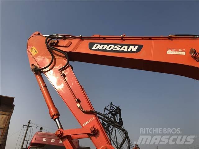 Doosan DH 220LC-7 Paletli ekskavatörler
