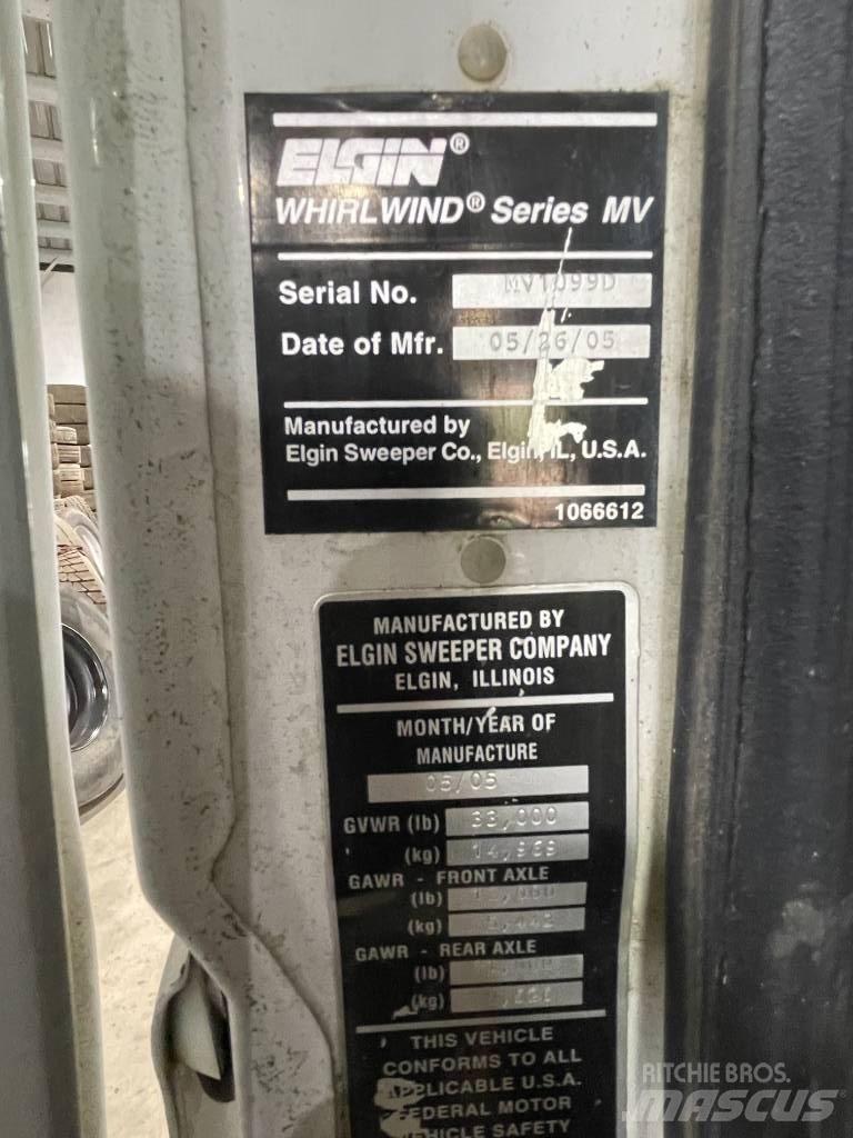Sterling SC8000 Süpürme kamyonları