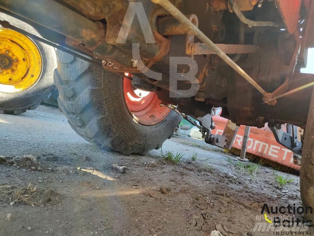 Kioti CK 2810 Traktörler