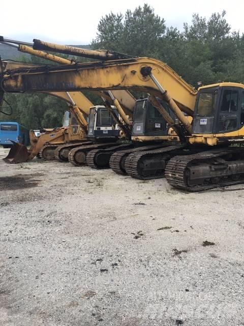 Komatsu 450 Paletli ekskavatörler
