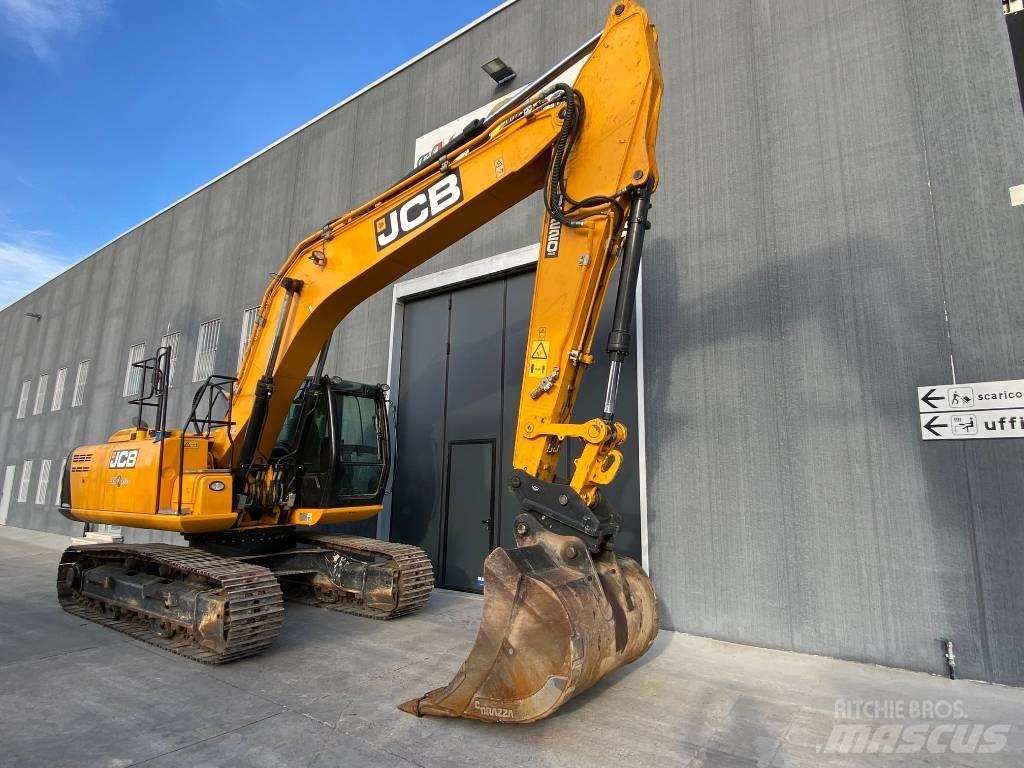 JCB JS 220 N LC Paletli ekskavatörler