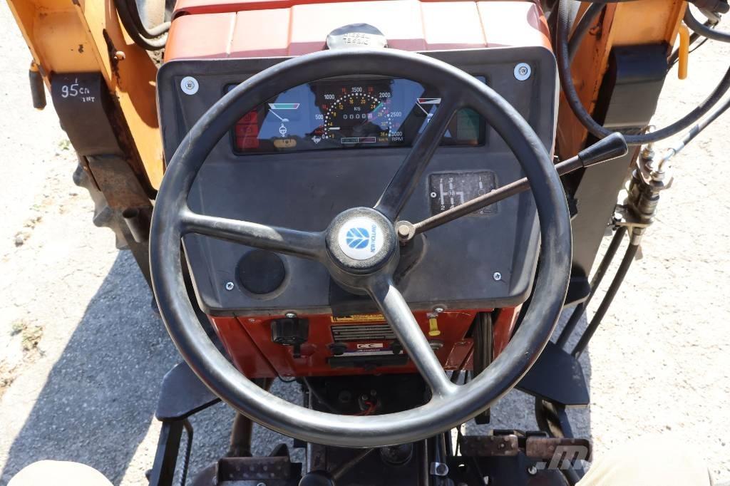 New Holland 70-56 Traktörler