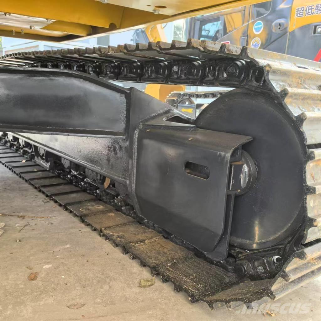 Komatsu PC 130-7 Paletli ekskavatörler