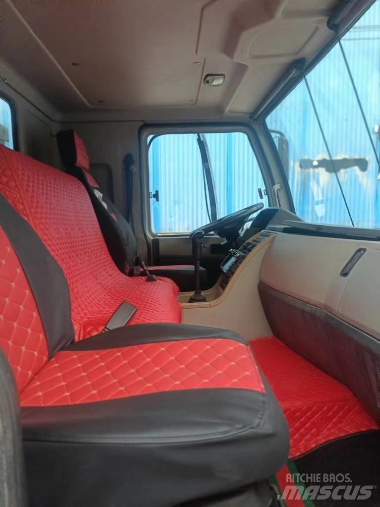 Zoomlion 25吨 Yol-Arazi Tipi Vinçler (AT)
