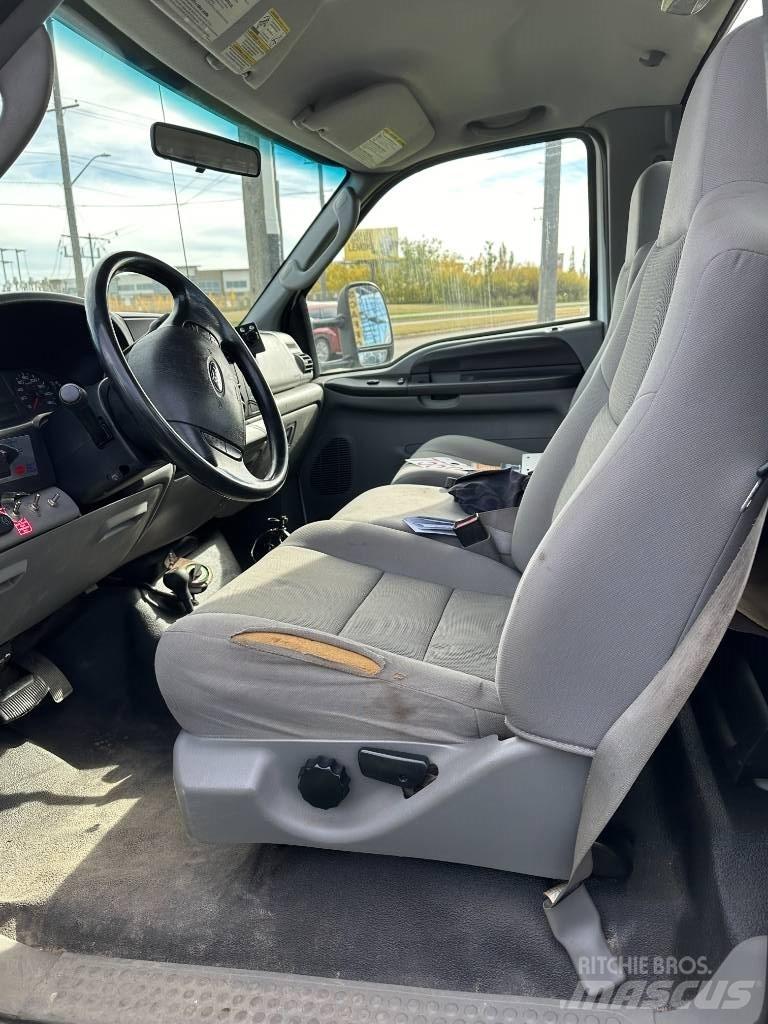 Ford F 550 XLT Flatbed kamyonlar