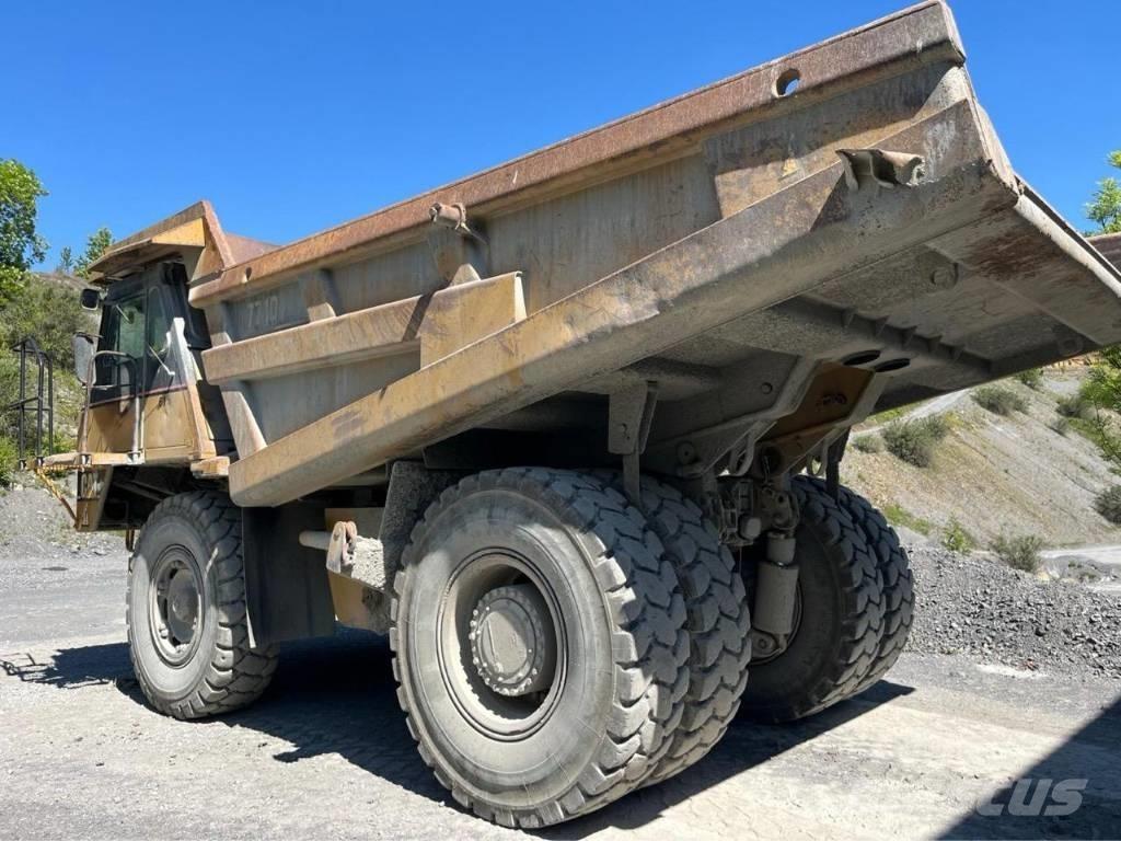 CAT 771D Yol disi kaya kamyonu