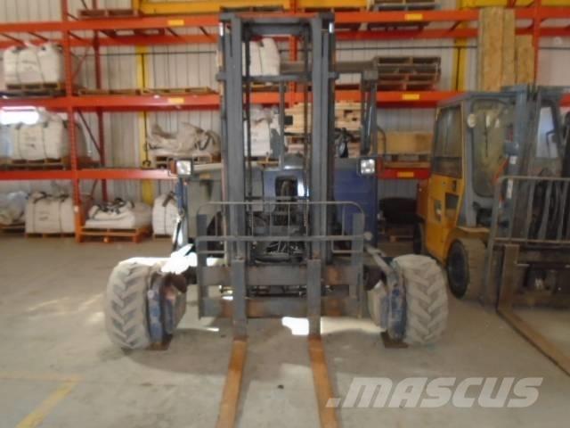 Moffett M45 Arazi tipi forklift