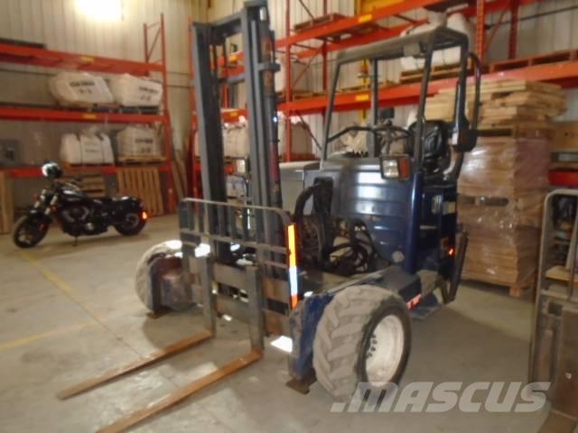 Moffett M45 Arazi tipi forklift