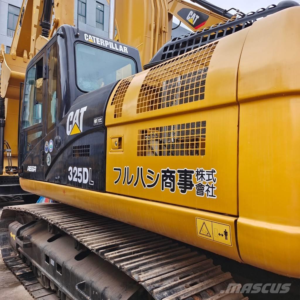 CAT 325 D Paletli ekskavatörler
