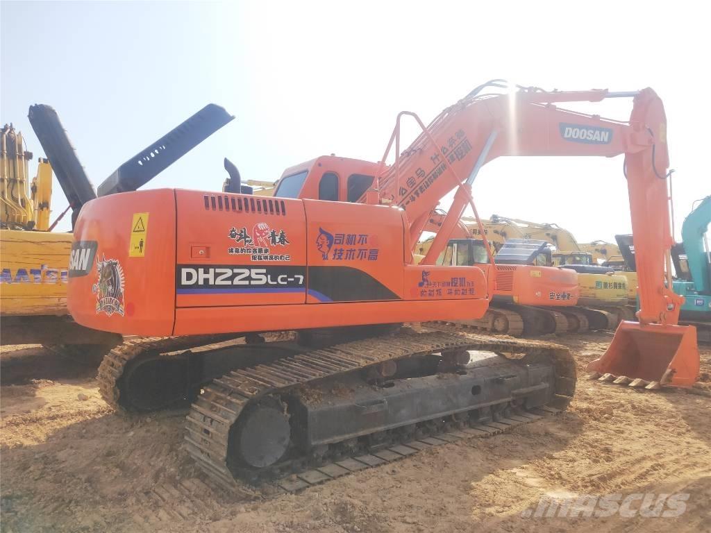 Doosan DH225LC-7 Paletli ekskavatörler