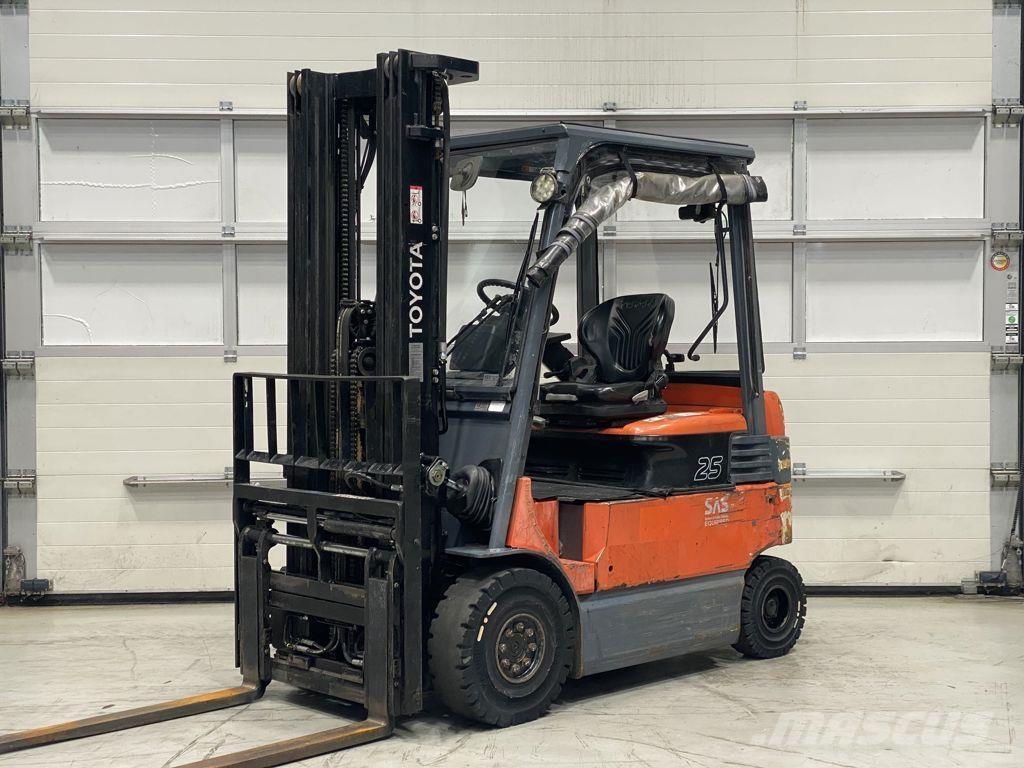 Toyota 7FBMF25 Elektrikli forkliftler