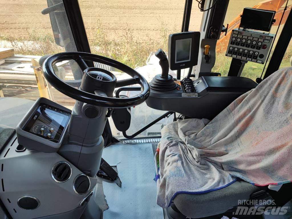 JCB Fastrac 4220 Traktörler