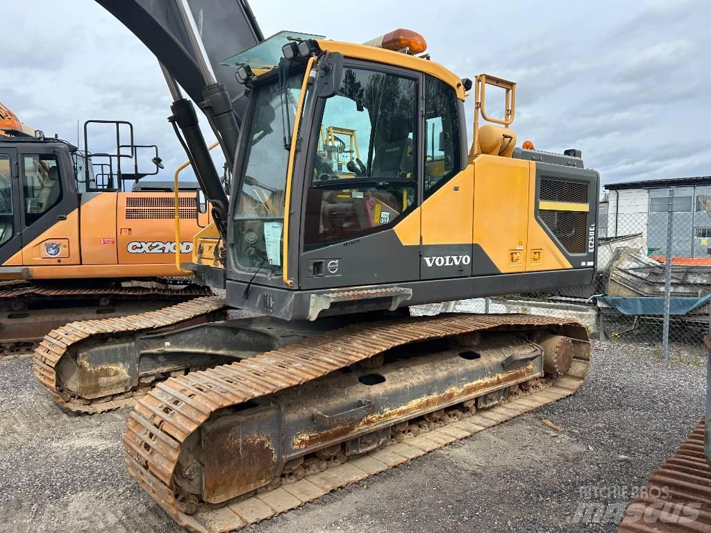 Volvo EC 250 EL Paletli ekskavatörler